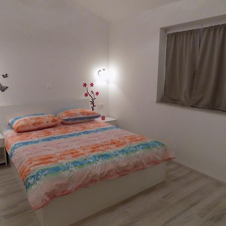 Apartments Sofija 브르시 외부 사진