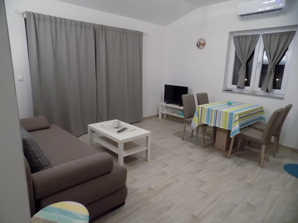 Apartments Sofija 브르시 외부 사진